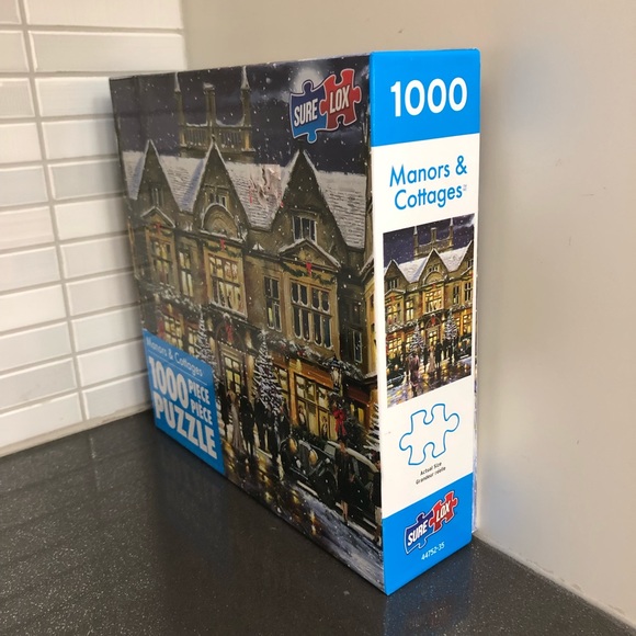 1000 piece Sure-Lox Winter Mansion puzzle - Picture 4 of 7
